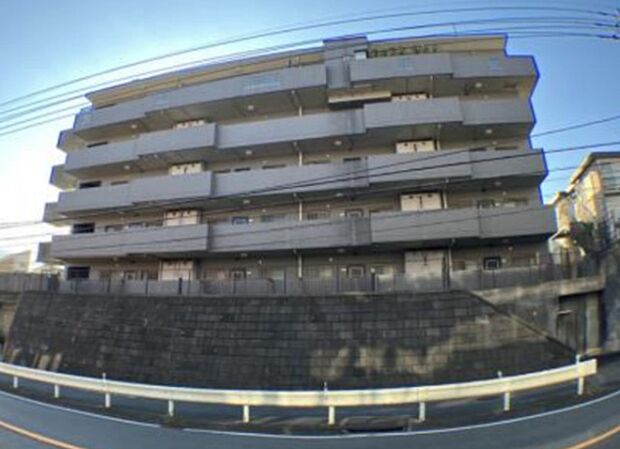 サントレ・ヴィラ横浜(2LDK) 3階の外観