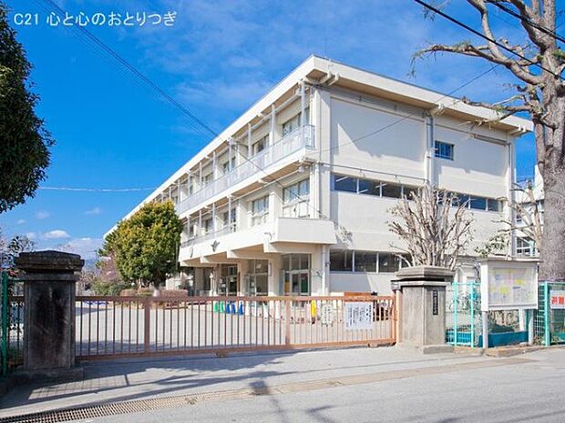 座間市立座間小学校まで301m