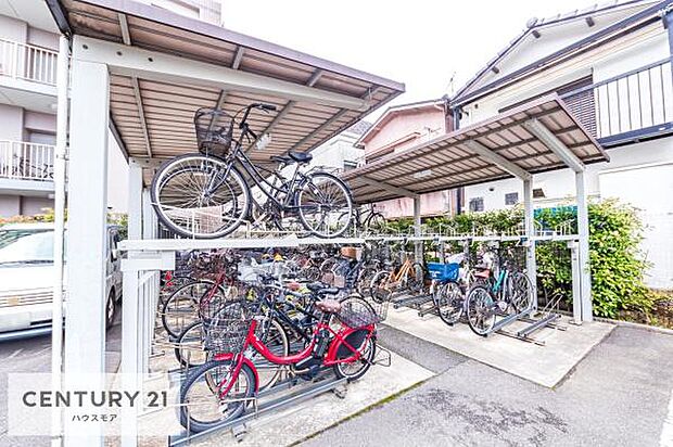 共用部分・駐輪場です。自転車があれば行動範囲が広がりお出かけ便利です！