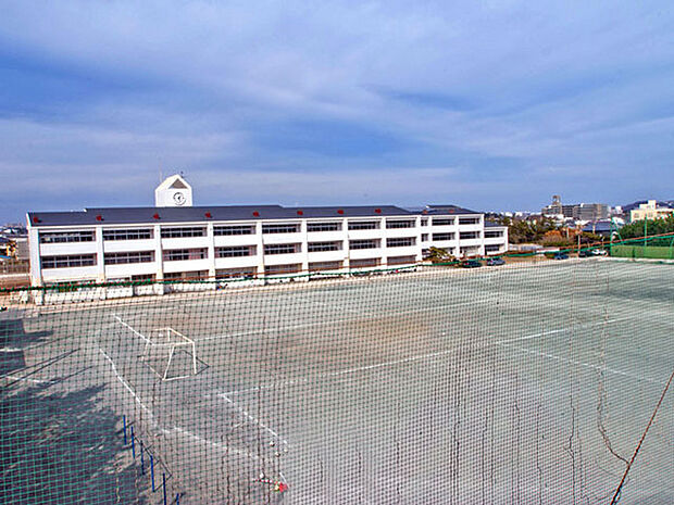藤沢市立湘洋中学校まで695m