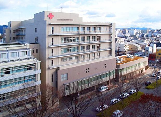 京都第二赤十字病院まで300m、徒歩4分