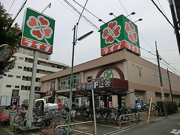 ライフ東尾久店まで1589m