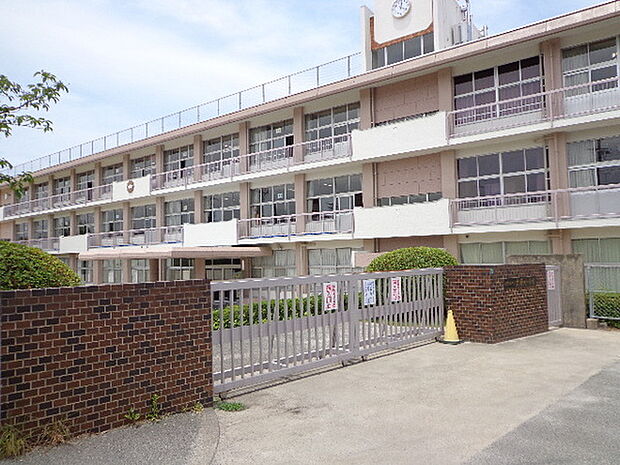 大野城市立大利小学校まで550m