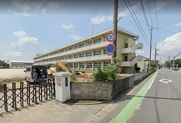 加須市立騎西小学校（900m）
