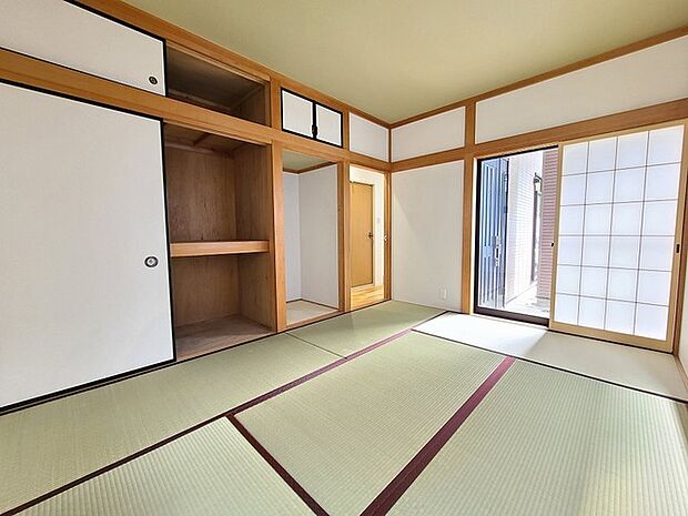 欧米化が進んでいる時代ですが、日本人なら和室は欲しいですよね。 