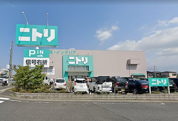 ニトリ岩槻店（380m）
