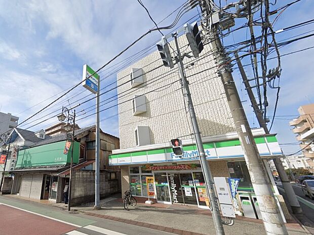 ファミリーマート大宮中央店（1240m）