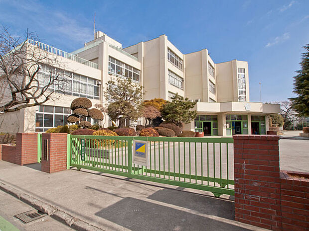 さいたま市立大成小学校（780m）
