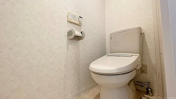 こちらのお部屋はトイレが独立しております。