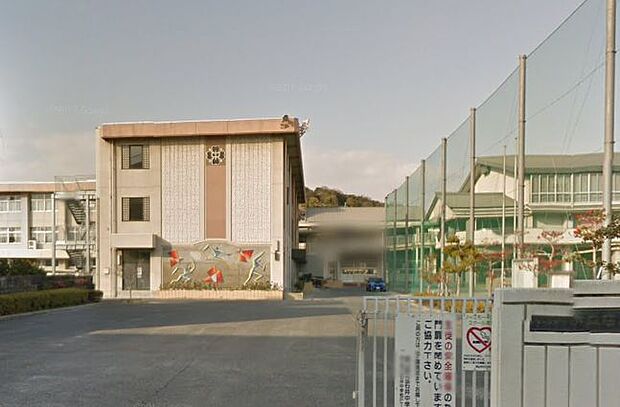 岡山市立石井中学校（1045m）
