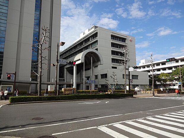 香川県庁・高松赤十字病院：徒歩13分（980ｍ） 