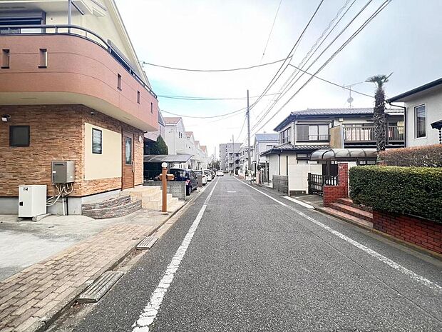 通風・採光にも優れ、心地よい光と風があふれています。 贅沢といえるほどの豊かな居住性と、プライドを満たすクオリティが見事に調和した住空間。新築戸建でなければ体感できないひとときをご体感頂ける筈です。