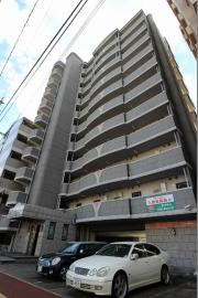 ＪＲ日豊本線南小倉駅まで徒歩13分