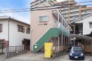 サンスカイ貝塚駅前