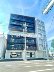鹿児島市電谷山線新屋敷駅まで徒歩14分