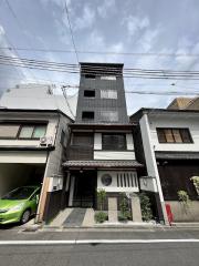 地下鉄東西線二条城前駅まで徒歩7分