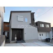 共栄町4丁目貸家