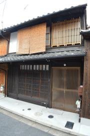 京福電鉄嵐山本線四条大宮駅まで徒歩7分