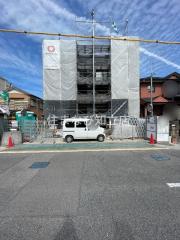 フロンティエール