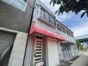 腕塚町10丁目シャッター土間付戸建