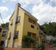 Remone Colina