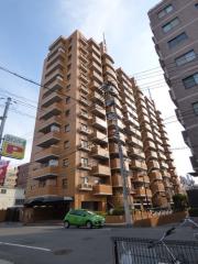 広島電鉄宇品線海岸通駅まで徒歩1分