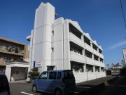 ファミール中村