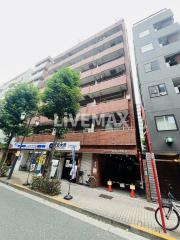 東京メトロ丸ノ内線新宿御苑前駅まで徒歩2分