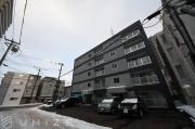 地下鉄東豊線豊平公園駅まで徒歩3分