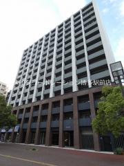 地下鉄空港線中洲川端駅まで徒歩13分