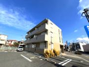 ＪＲ片町線忍ケ丘駅まで徒歩4分