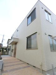 アルバニ府中