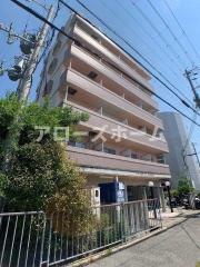 地下鉄西神・山手線伊川谷駅までバス約13分 徒歩4分