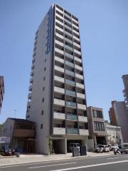 グラビスコート広島駅前通り