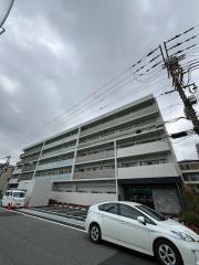 地下鉄御堂筋線江坂駅まで徒歩15分