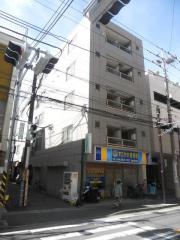 小田急小田原線新百合ヶ丘駅まで徒歩10分