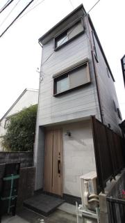 芥川町2丁目貸家