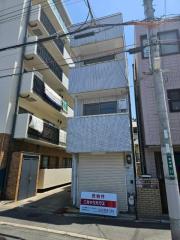栄本町11-1貸家