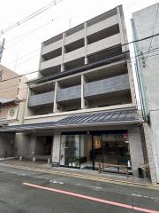 地下鉄東西線京都市役所前駅まで徒歩2分