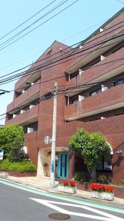 白楽六恵館