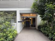 都営大江戸線牛込柳町駅まで徒歩6分