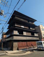 ミヤヴィ御所西
