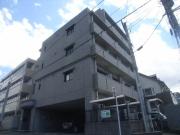 地下鉄箱崎線箱崎九大前駅まで徒歩10分