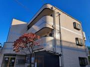 ＪＲ東海道本線摂津富田駅までバス約15分 徒歩3分