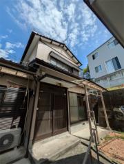 とさでん交通伊野線上町四丁目駅まで徒歩23分