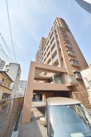 地下鉄箱崎線千代県庁口駅まで徒歩1分