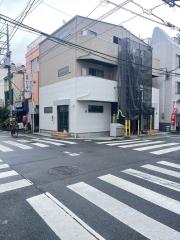 レオンハウス