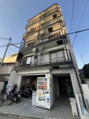 コレクション堺市駅