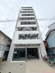 Krystal Fimeth 2番館