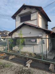 菱木3丁 2階建て